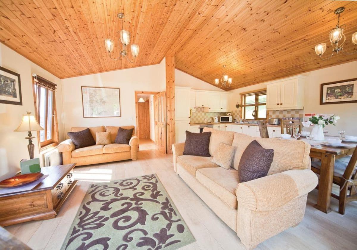 Charlesworth Lodges Glossop Exterior photo